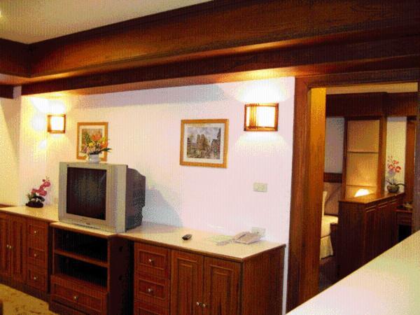 Raya Grand Hotel Nakhonratchasima Екстериор снимка
