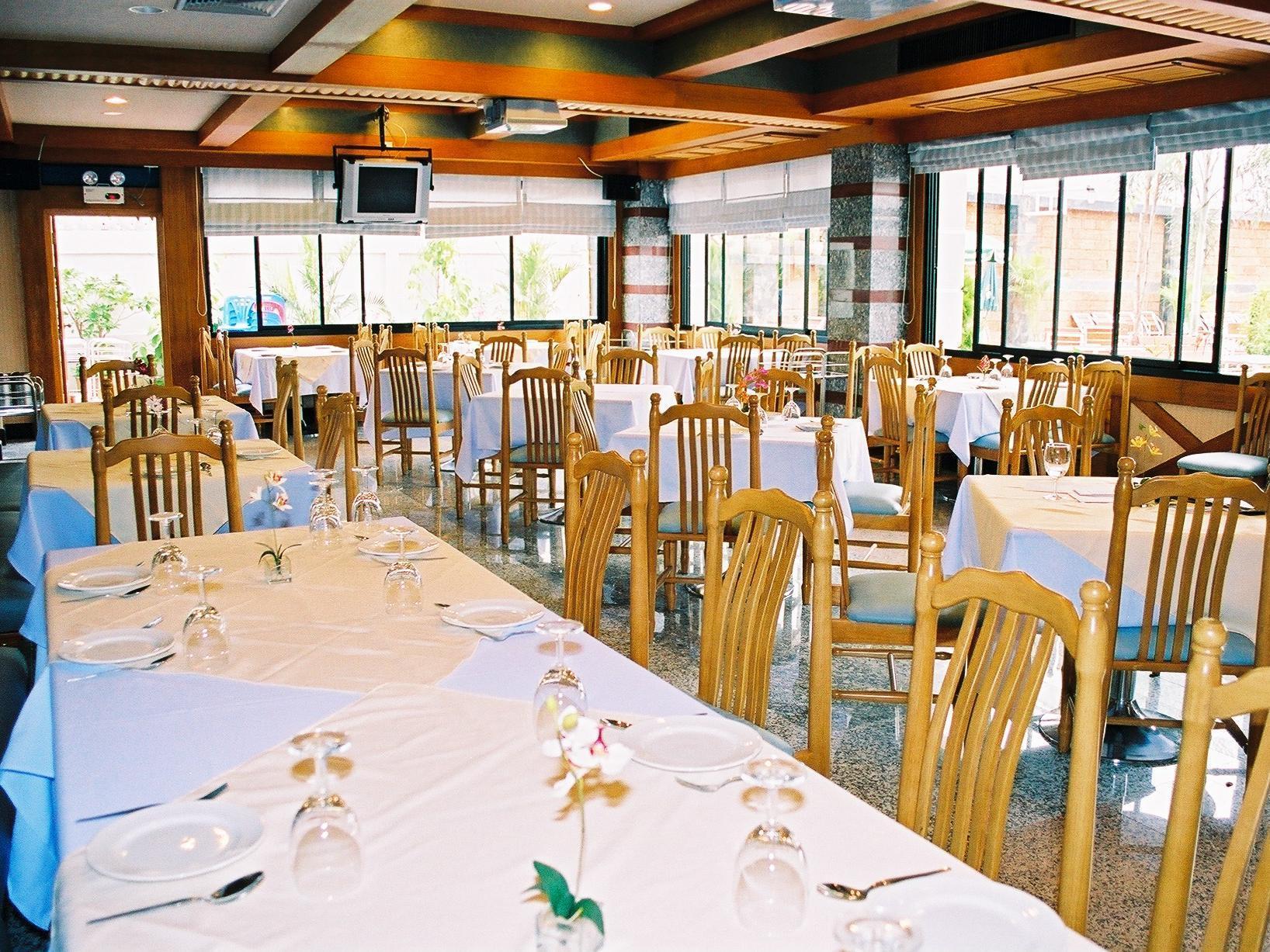 Raya Grand Hotel Nakhonratchasima Екстериор снимка